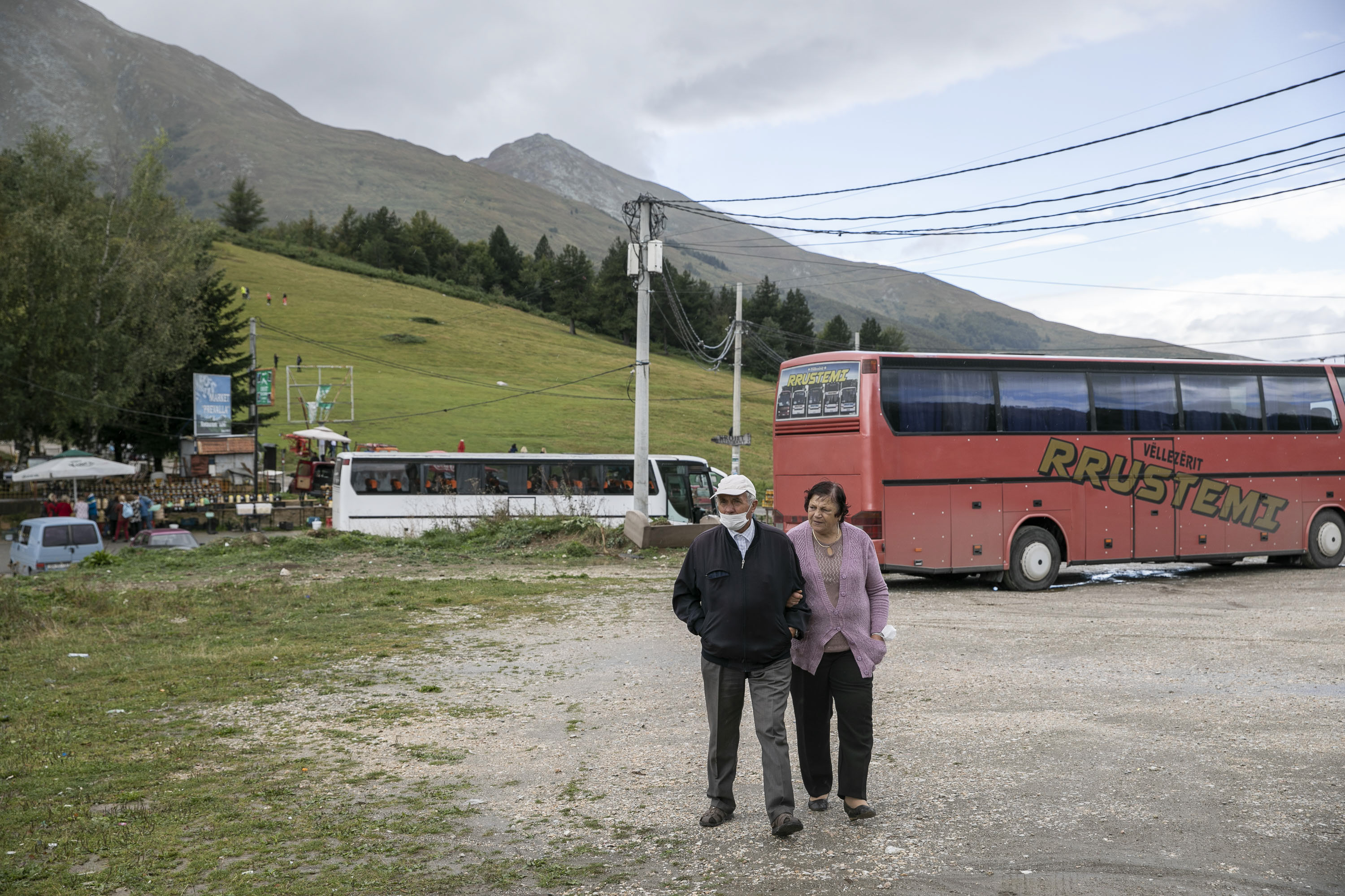 An elderly couple at the Prevalla pass.
